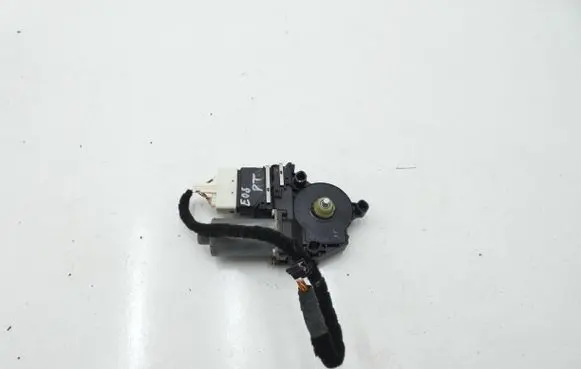 Volkswagen Eos Rear door window regulator with motor 1Q0959704 S2704H021