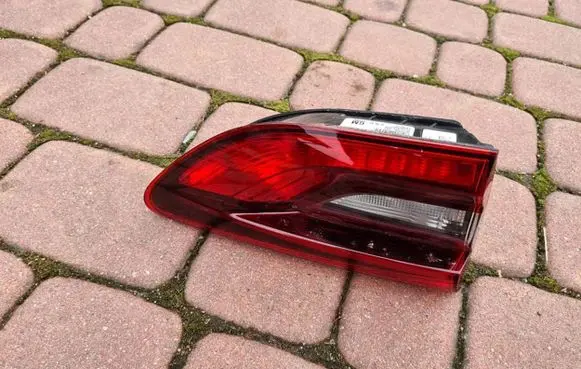 Opel Insignia B Rear/tail lights 39107532