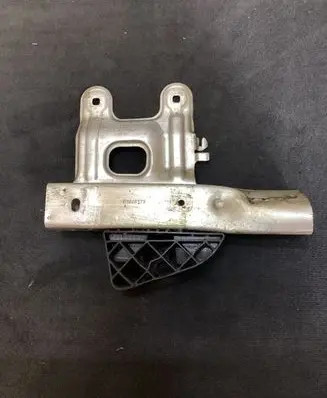 Radiator support slam panel bracket