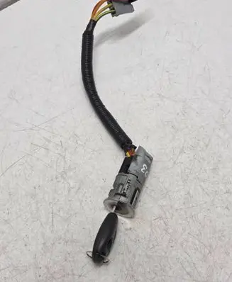 Renault Trafic II (X83) Ignition lock 