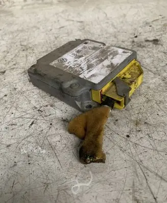 Volkswagen PASSAT B5 Airbag control unit/module 1J0909607