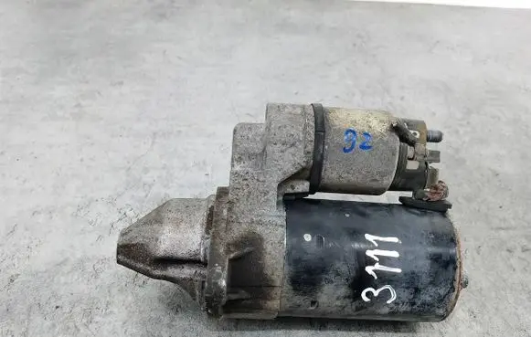 Opel Astra H Starter motor 0001107435