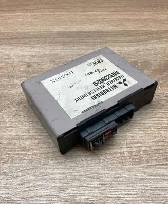 Mitsubishi Carisma Comfort/convenience module MR238029 971202