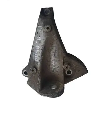 Volkswagen PASSAT B5.5 Gearbox mounting bracket 8D0399113AC