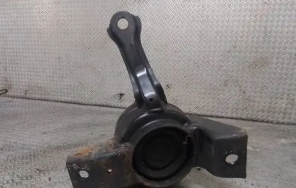 KIA Cerato Engine mount bracket 218122F010