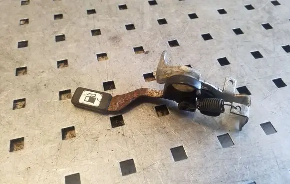 Toyota RAV 4 (XA20) Fuel cap release pull handle 