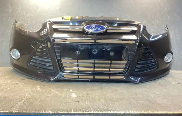 Ford Focus Front bumper BM5117757A BM5117E778A