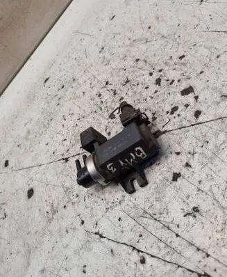BMW 3 E46 Turbo solenoid valve 2279600 7790699201