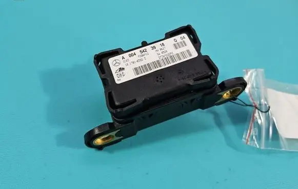 Mercedes-Benz ML W164 ESP acceleration yaw rate sensor A0045423918 IMPRK1564218