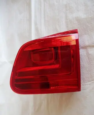 Volkswagen Tiguan Tailgate rear/tail lights
