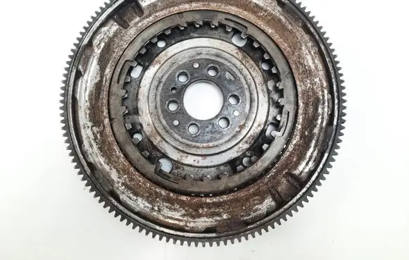 Volkswagen PASSAT B6 Flywheel 03C105266E