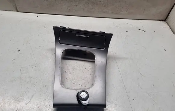 Subaru Outback Car ashtray S22002840 92122AG010
