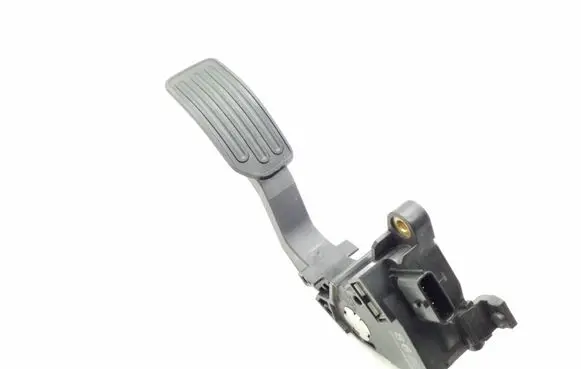 Nissan Leaf I (ZE0) Accelerator throttle pedal
