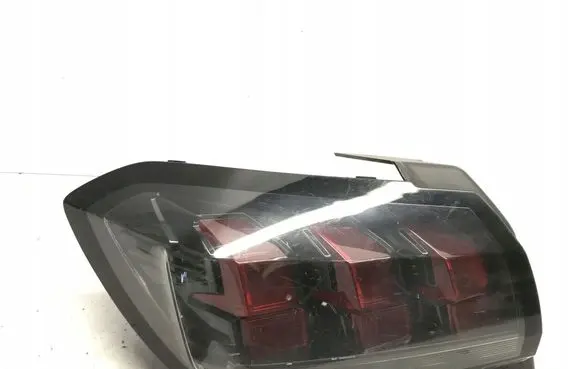 Peugeot 208 Rear/tail lights 9823216780