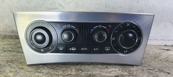 Mercedes-Benz C W203 Climate control unit A2038304085
