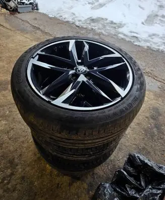 Toyota C-HR I R19 alloy rim 