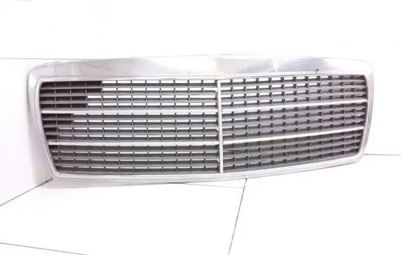 Mercedes-Benz E W210 Front bumper upper radiator grill 210888002