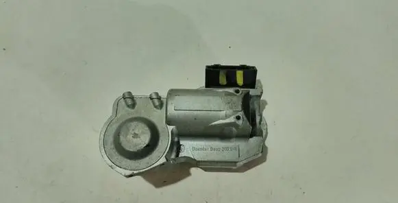 Mercedes-Benz C AMG W203 Steering wheel lock A2034621130