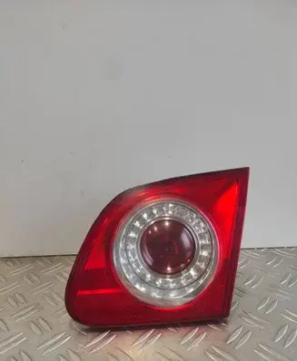Volkswagen PASSAT B6 Tailgate rear/tail lights 273002