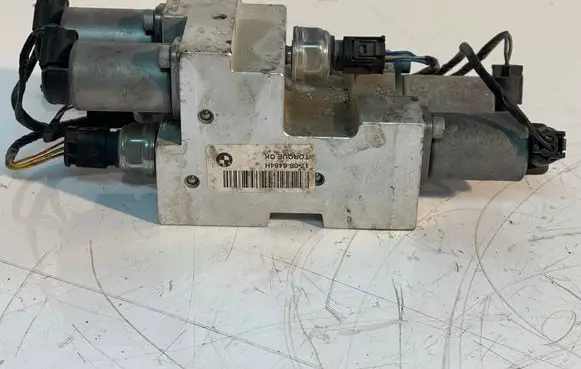 BMW X6 E71 Active stabilizer control/valve assembly 6782737