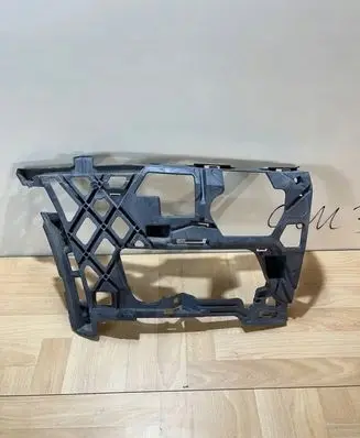 Volkswagen Golf VIII Front bumper mounting bracket 5G0807724OE
