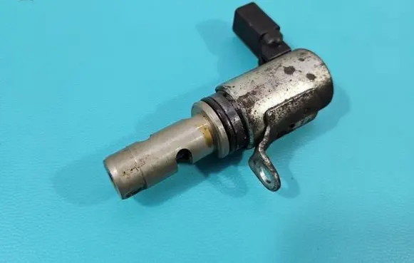 Seat Ibiza IV (6J,6P) Camshaft position sensor 03C906455A IMPRK1431232