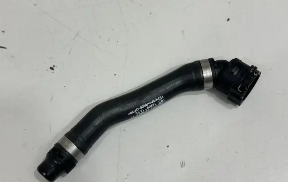BMW i4 Engine coolant pipe/hose 8475679
