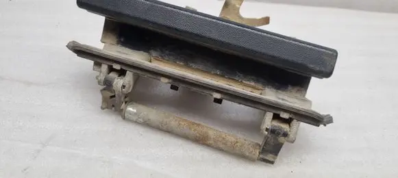 Audi 80 90 S2 B4 Tailgate/trunk/boot exterior handle 8A9827565