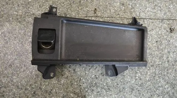 BMW 5 E39 12 V Socket (front) 51168159694