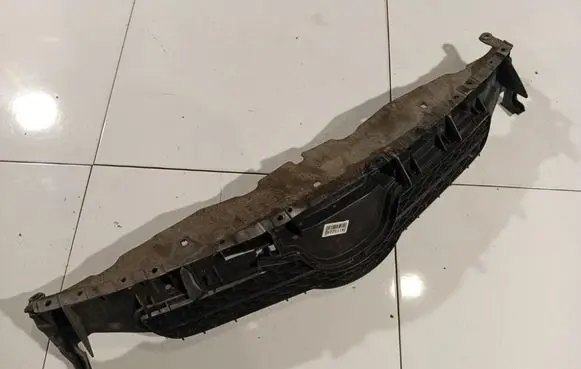 Toyota Auris 150 Front grill