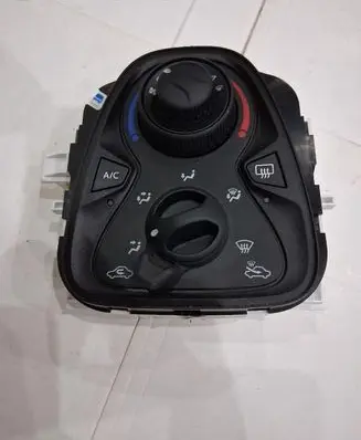 Toyota Aygo AB40 Climate control unit 55900YV030