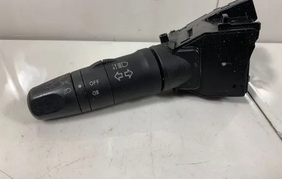 Nissan X-Trail T30 Indicator stalk 255408H701