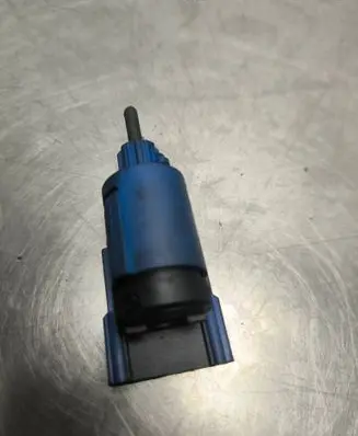 Skoda Fabia Mk1 (6Y) Clutch pedal sensor 1J0927189F 19322013
