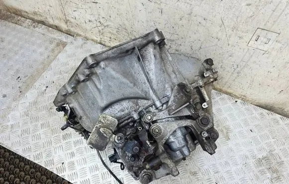 Mazda 6 Manual 6 speed gearbox D6050