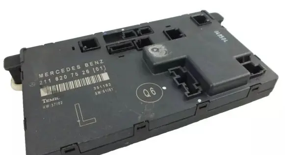 Mercedes-Benz E W211 Door control unit/module A2118207526