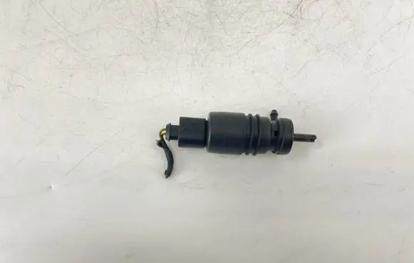 Mercedes-Benz ML W163 Windscreen/windshield washer pump 
