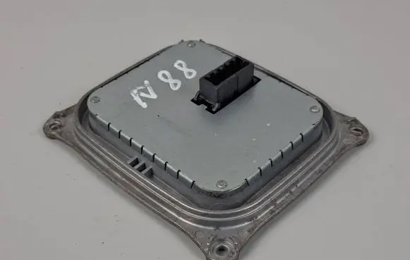Alfa Romeo Stelvio Xenon control unit/module 147000026900 10EEG190731