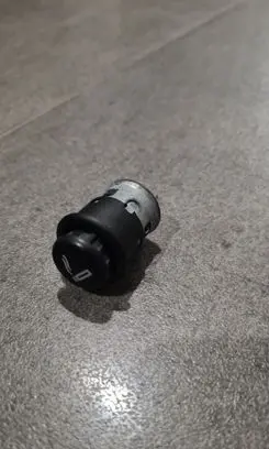 Volkswagen PASSAT B7 Cigarette lighter 