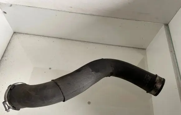 Audi A6 S6 C6 4F Intercooler hose/pipe 4F0145737D
