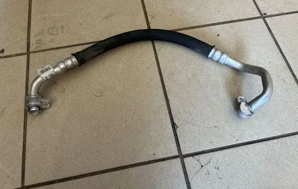Opel Mokka Air conditioning (A/C) pipe/hose 95131807