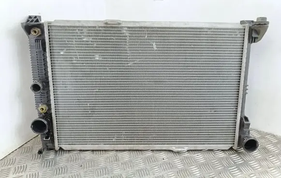 Mercedes-Benz E C207 W207 Coolant radiator