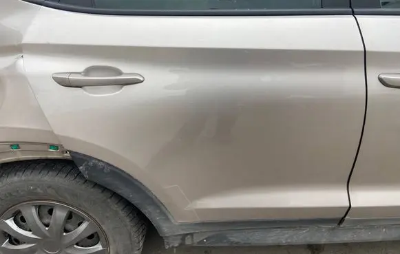 Hyundai Tucson TL Rear door 