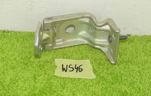 Renault Master III Loading door upper hinge 844000013R