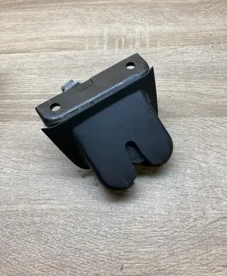 Audi A4 S4 B6 8E 8H Tailgate/trunk/boot lock/catch/latch 8E9827520
