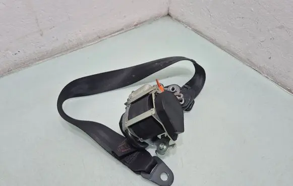 Citroen C4 I Front seatbelt 96527696XX