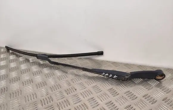 KIA Ceed Front wiper blade arm 00S51F046