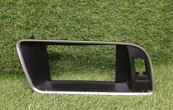 Audi Q5 SQ5 Radio/GPS head unit trim 8R1857186P