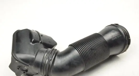 Volkswagen Golf VII Intake resonator 05E129656F