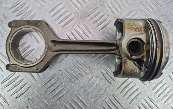 BMW 7 F01 F02 F03 F04 Piston with connecting rod 8497B 7676703