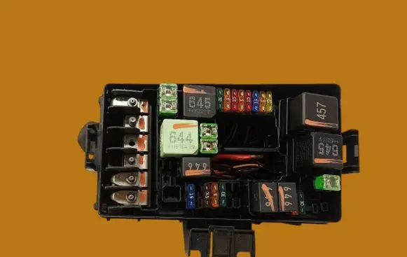 Volkswagen PASSAT B8 Fuse box set 5Q0907361B